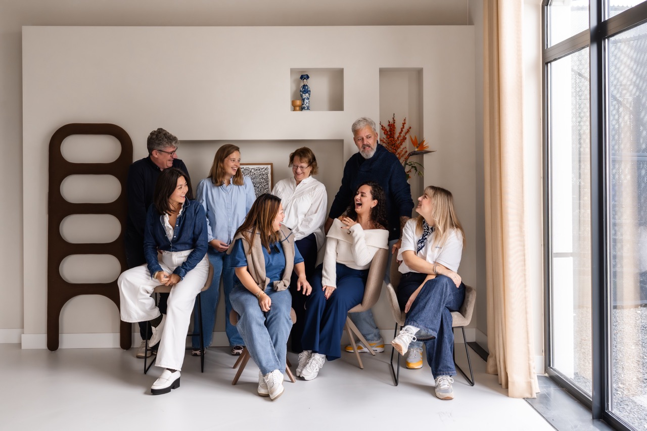 Full Modeus team in the studio